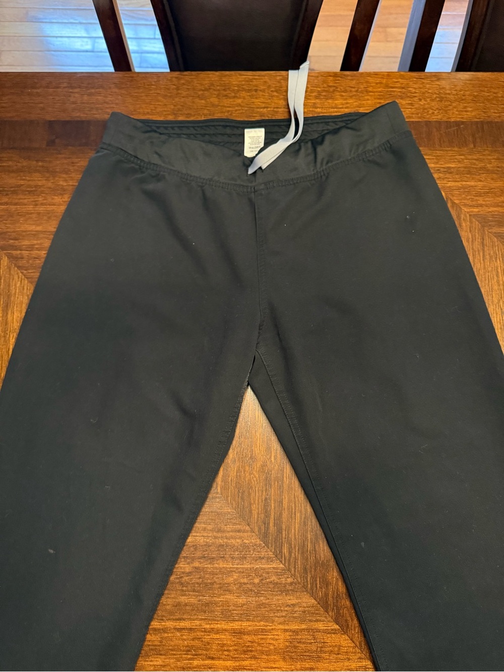 Figs Women's Black Drawstring Jogger Pants medium